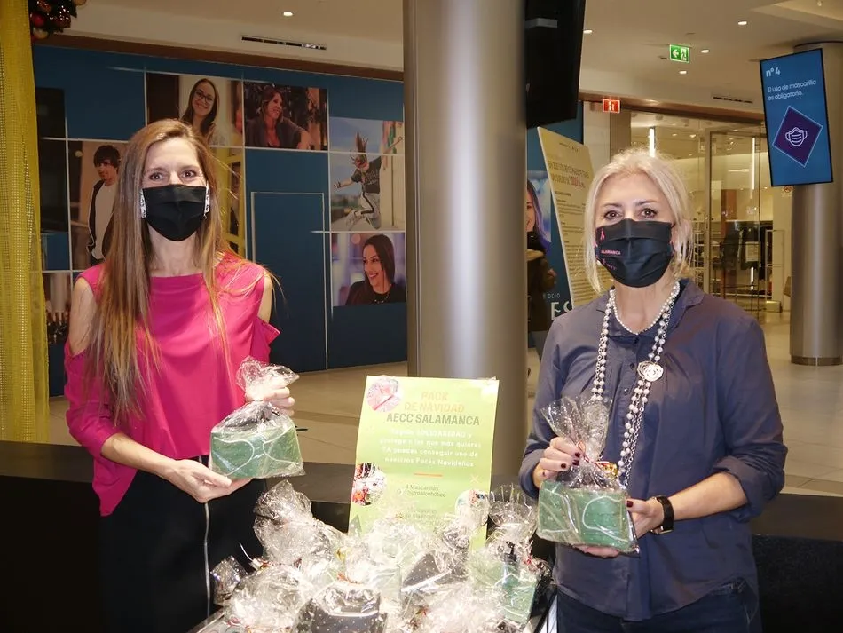 El Tormes colabora con AECC Salamanca con la venta de unos regalos especiales de Navidad