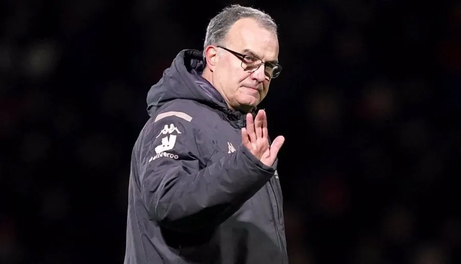Marcelo Bielsa, un entrenador controvertido, según Marogar