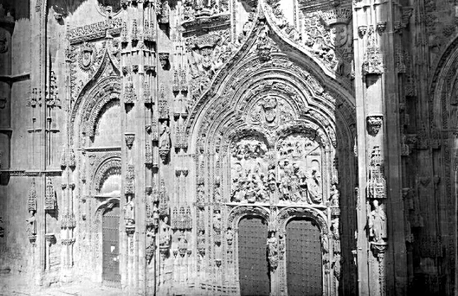 La cara occidental de la Catedral Nueva