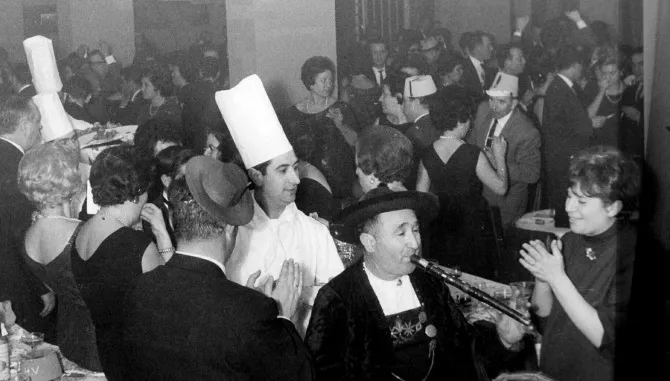 Despedida del año 1965 en el Hotel Regio