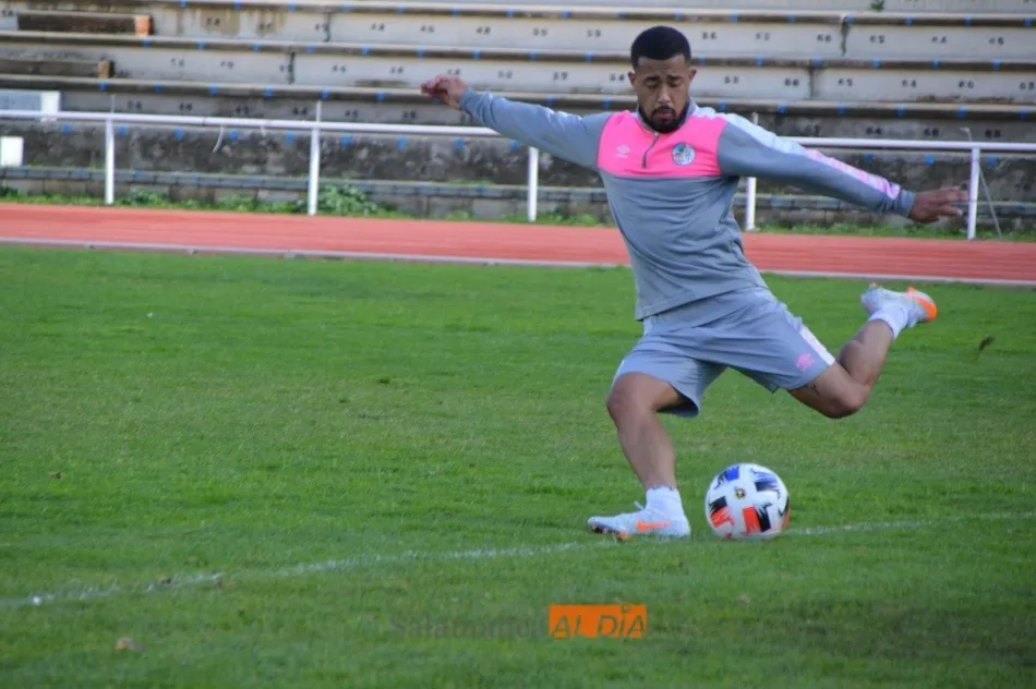 Owen Falconis, durante un entrenamiento en Las Pistas