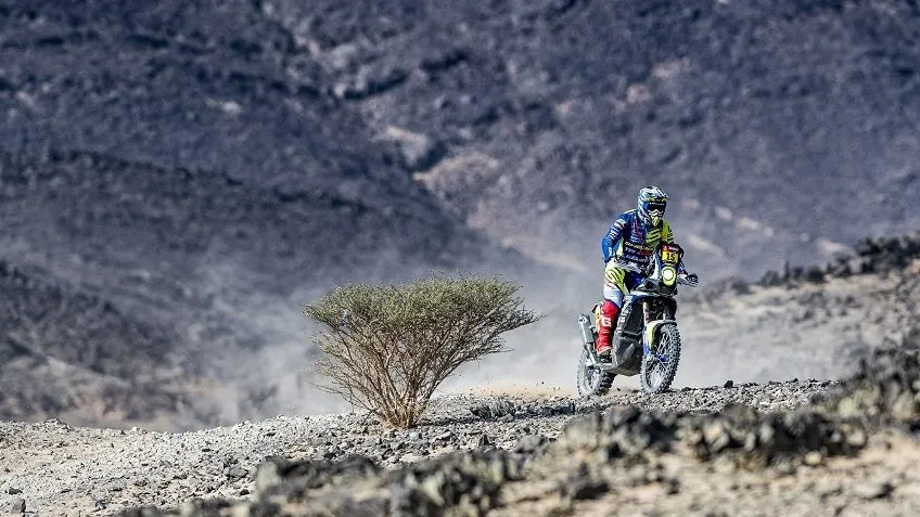 Santolino brilla en el Dakar con una sensacional etapa