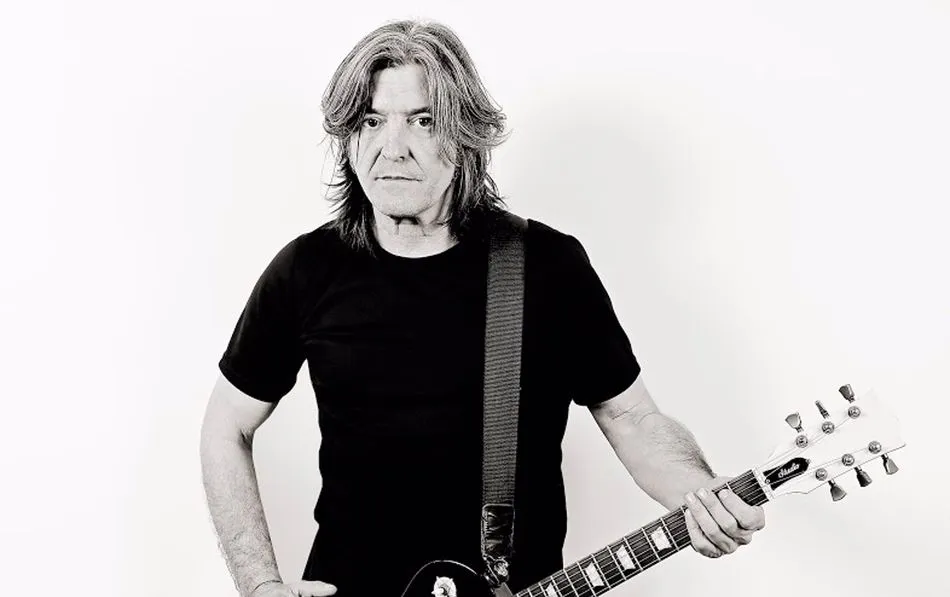 El navarro Javier Hernández, Boni, voz y guitarra de Barricada durante más de 30 años