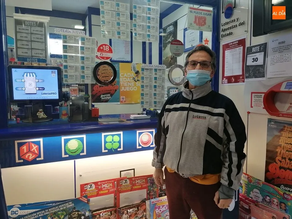 Santiago Martín, dueño de la administración que validó el boleto ganador - Lydia González