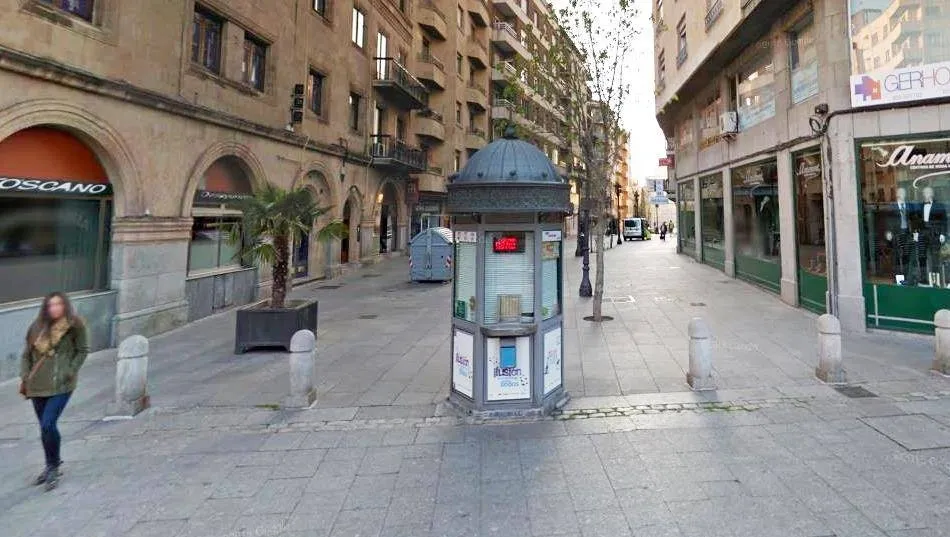 Punto de venta de la ONCE en la calle Zamora