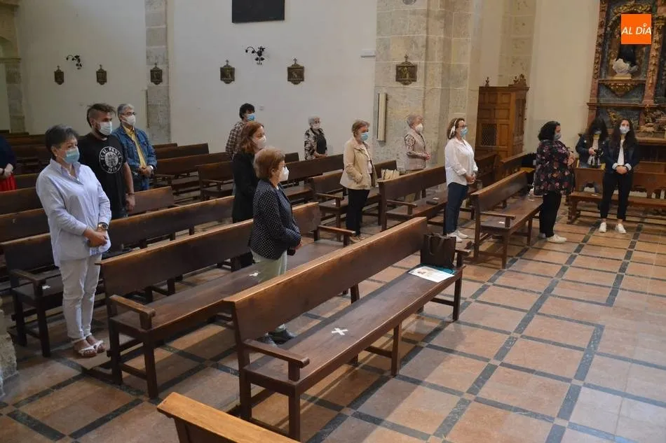 Una celebración religiosa celebrada durante la pandemia - Archivo