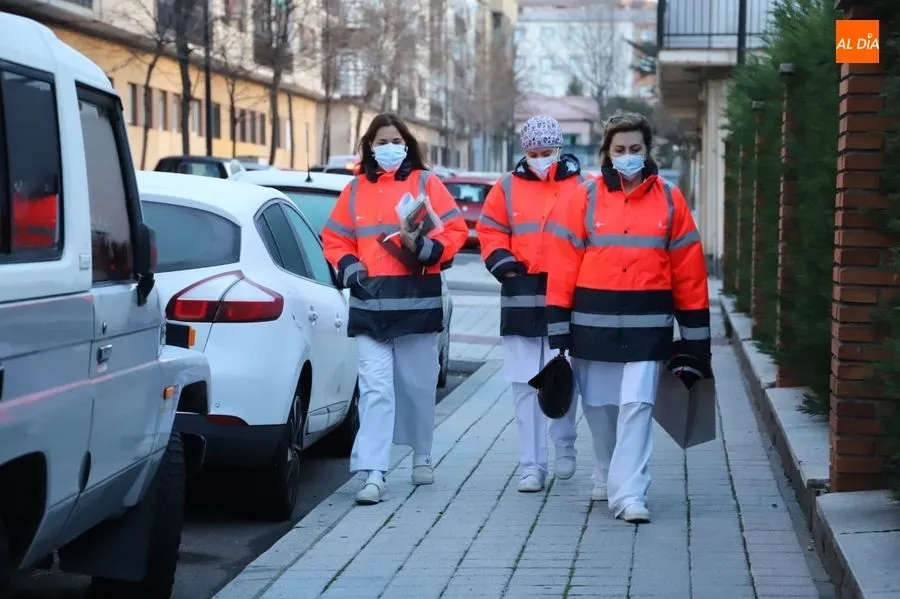 Sanitarias de uno de los equipos de vacunación covid de Salamanca. Foto de Lydia González