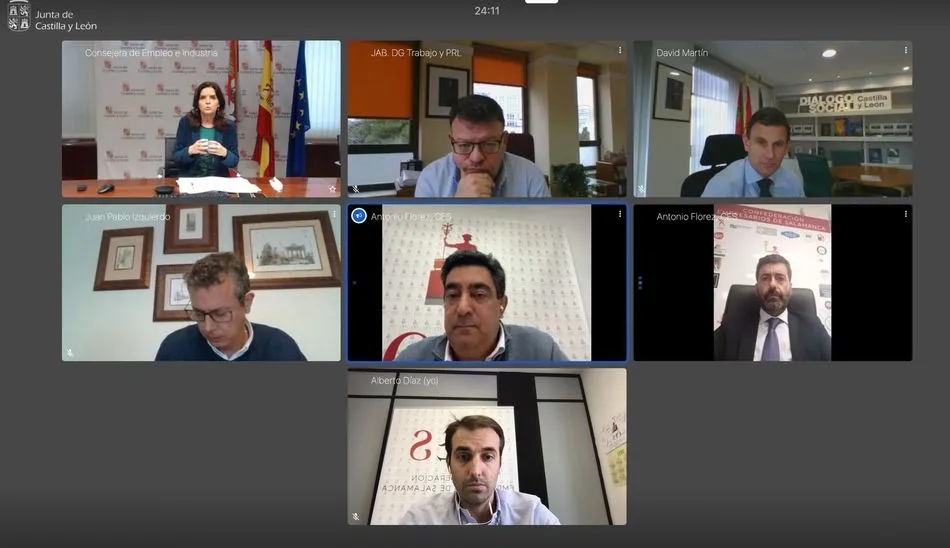 Reunión de representantes de CES con la consejera de Empleo e Industria