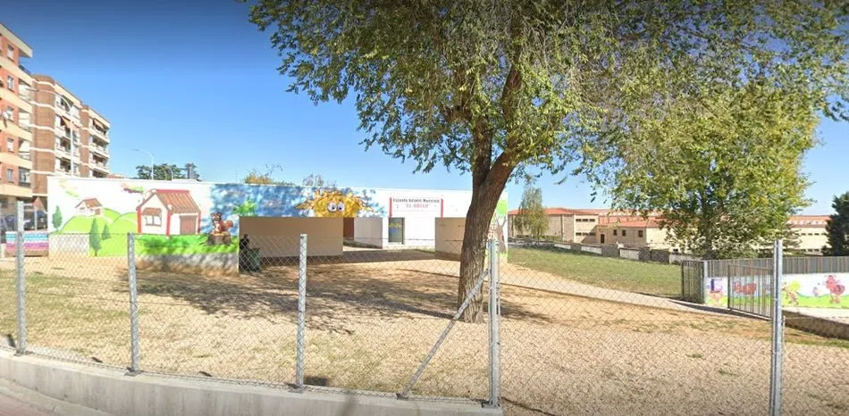 Exterior de la Escuela Infantil Municipal El Rollo
