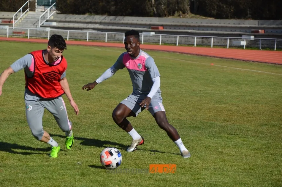 Ernest Ohemeng, en el entrenamiento de este jueves con el Salamanca UDS