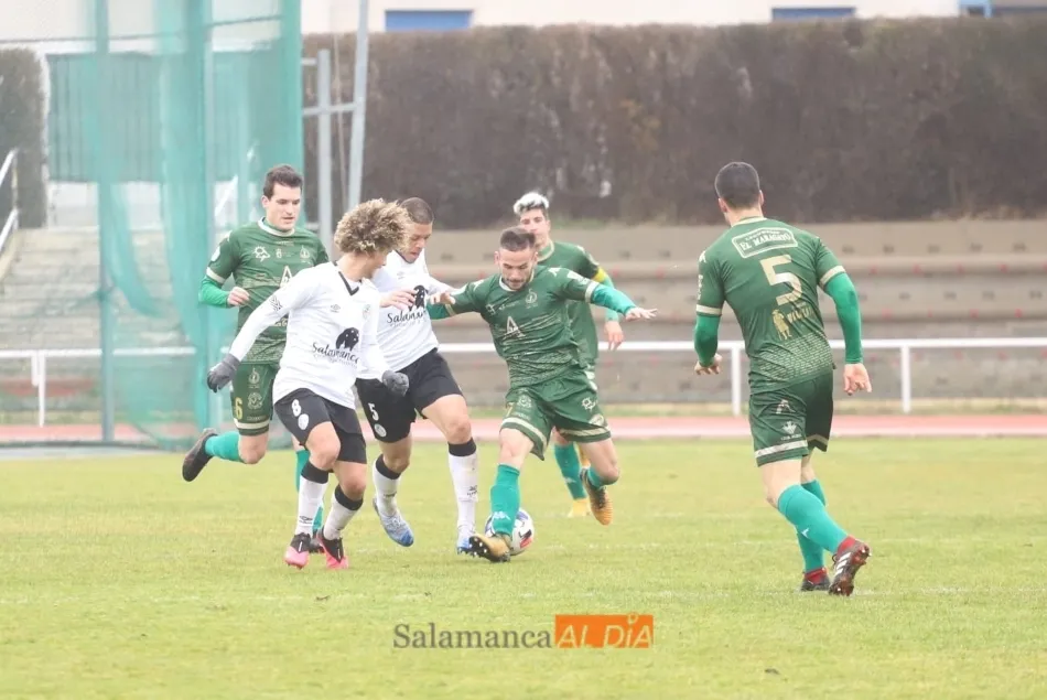 Pedra y Alemán, en una acción del choque / Lydia González