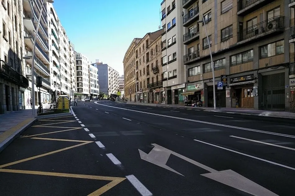 La vivienda que sale a subasta se ubica en el céntrico Paseo de Canalejas de Salamanca