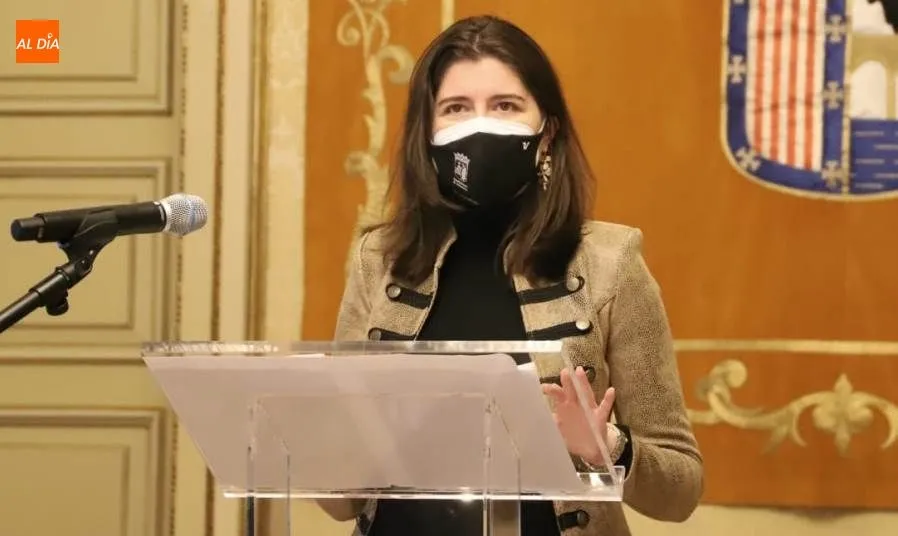 La concejala de Medio Ambiente, Miryam Rodríguez, presenta el informe de 2020 del Sistema Municipal de Reciclaje de Residuos. Foto de Lydia