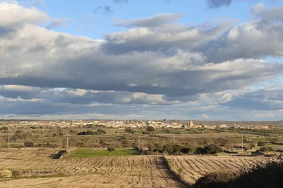 De arribistas, pandits y otros que no pisan los pueblos