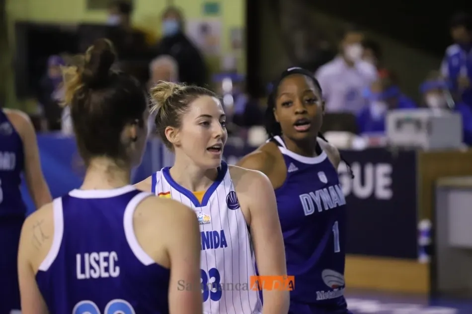 Katie Lou, en Euroliga