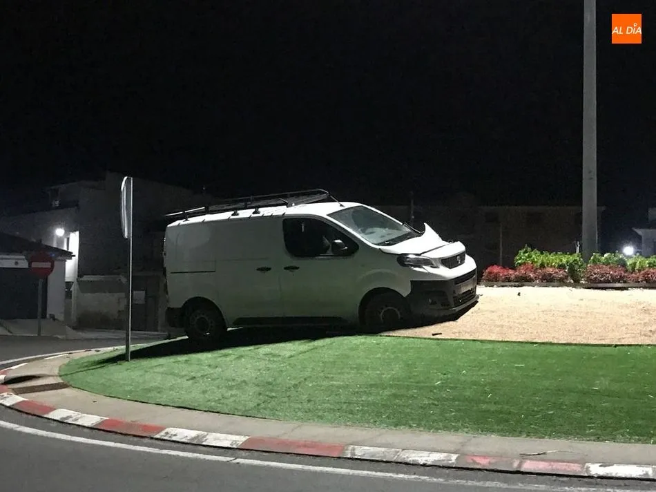 Así ha quedado la furgoneta implicada en el accidente en Castellanos de Moriscos