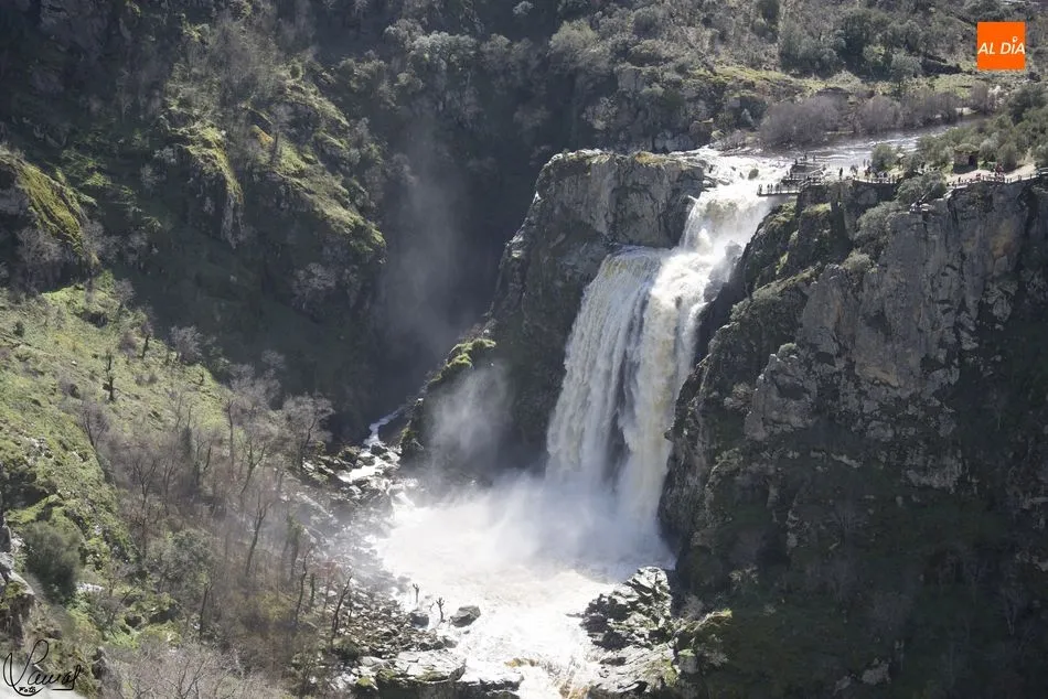 El Pozo de los Humos, la cascada más afamada del oeste salmantino 