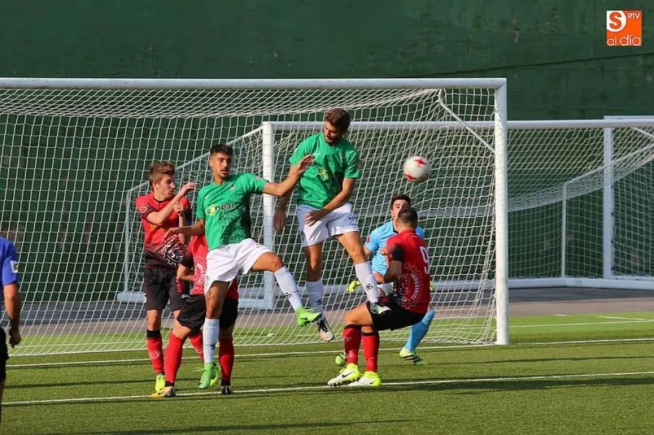 Un partido entre el Béjar y el Guijuelo de hace años / Archivo
