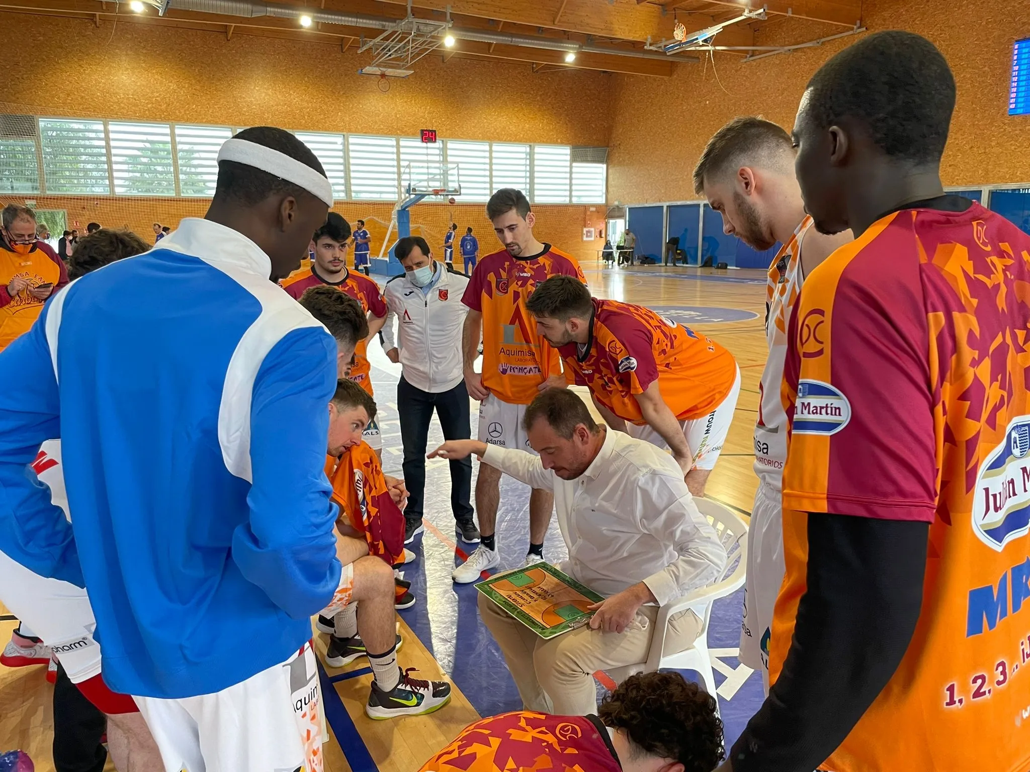 El Aquimisa, en un tiempo muerto / Aquimisa