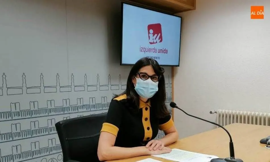 Virginia Carrera, concejal de IU en el Ayuntamiento de Salamanca