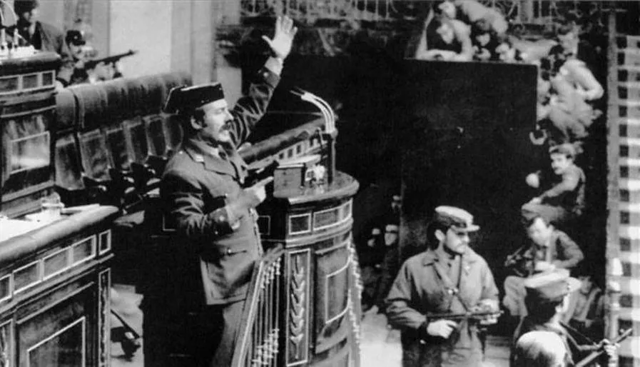 Golpe de estado de Antonio Tejero en el Congreso. Foto cope.es