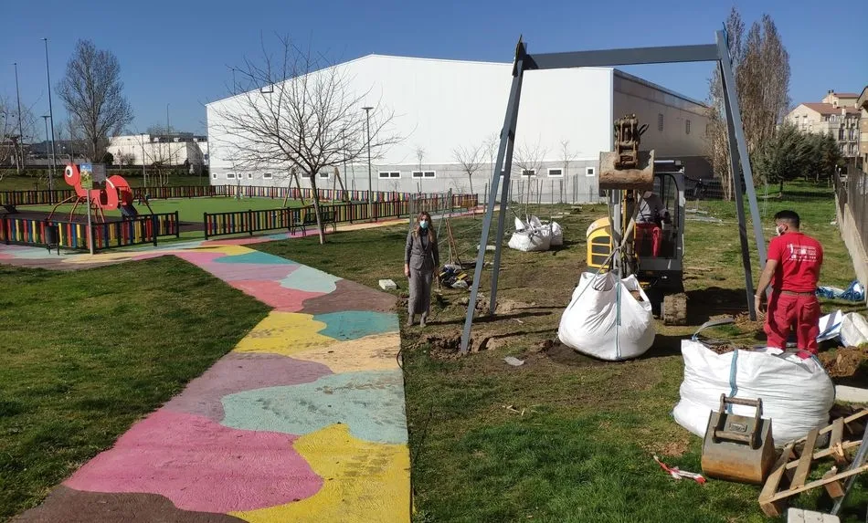 Nueva tirolina en la avenida de Valladolid