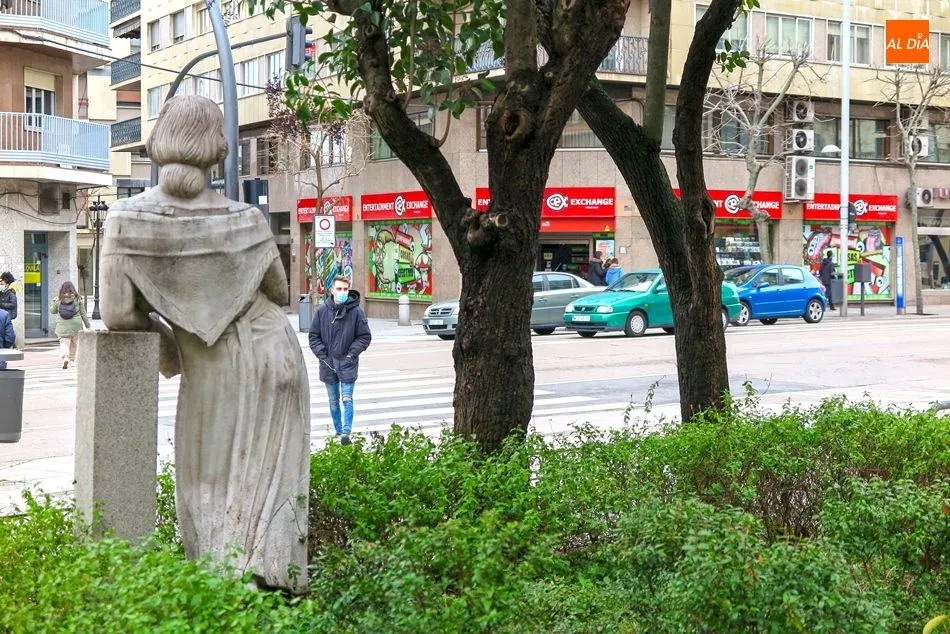 La preocupación no puede ser salvar la Semana Santa sino salvar el mayor número de vidas posible, afirma Igea, que pide a los ciudadanos que no se relajen ante la pandemia. Foto de archivo