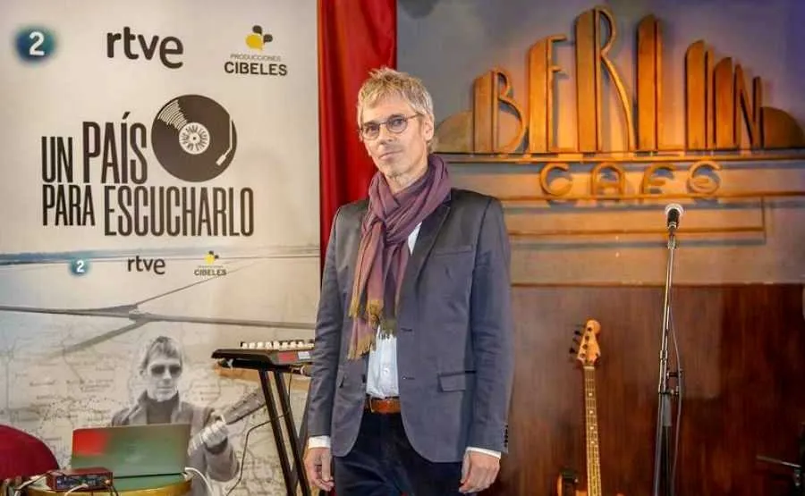 Ariel Rot en una de las escenas de este programa