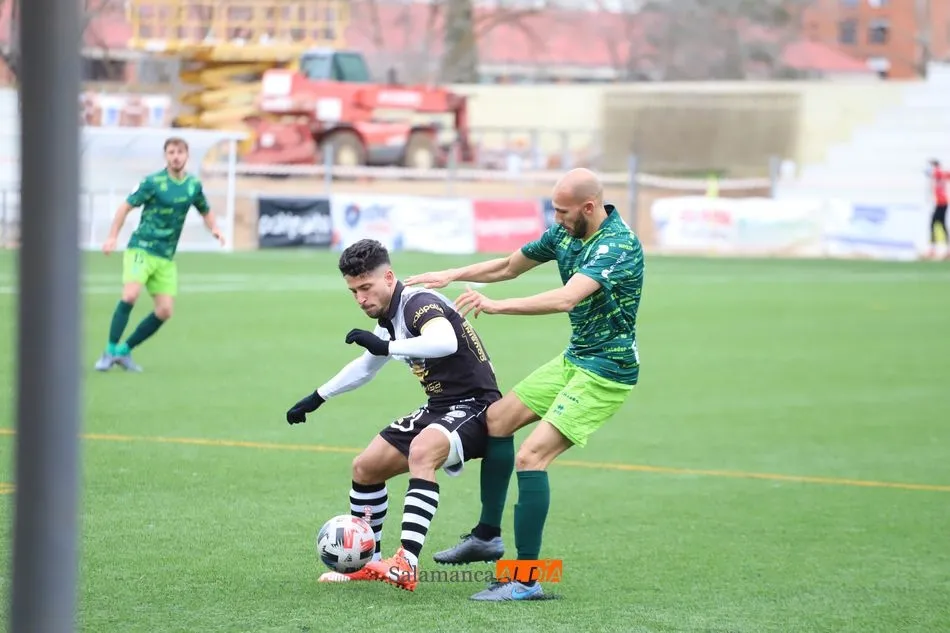 Manu Viana y Kamal, en el derbi