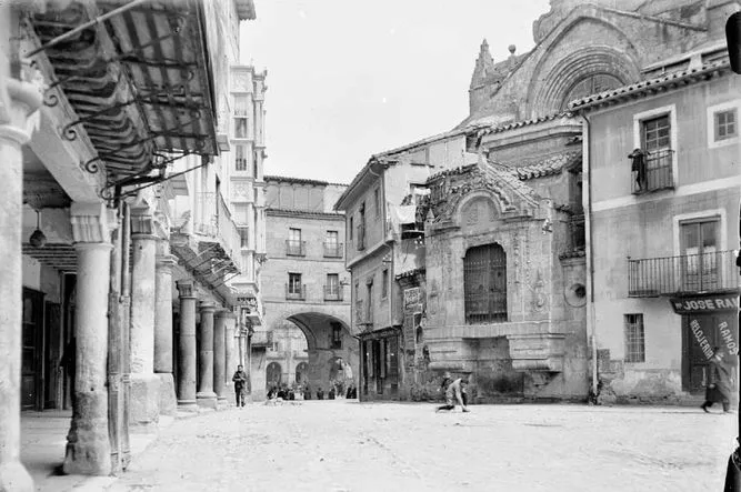 La ventana barroca de la iglesia de San Martín  