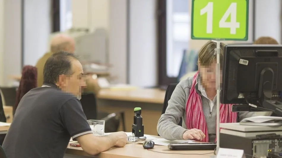 El número de parados inscritos en las oficinas de Empleo de Castilla y León aumentó en 849 personas en febrero. Foto EP