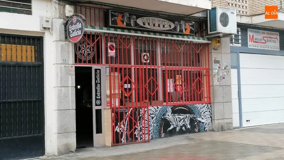 Fachada de la cervecería que fue atacada en el barrio de Garrido