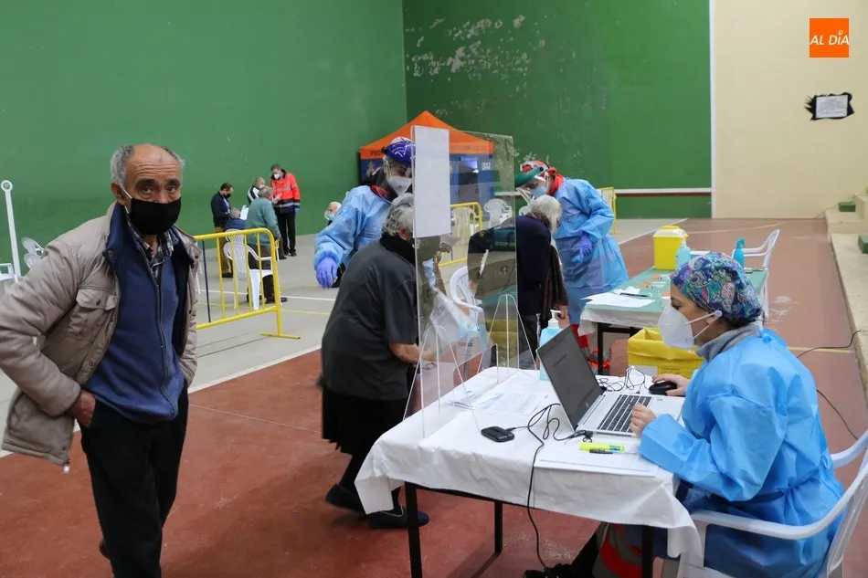 Vacunación frente al coronavirus en Vitugudino. Foto de archivo
