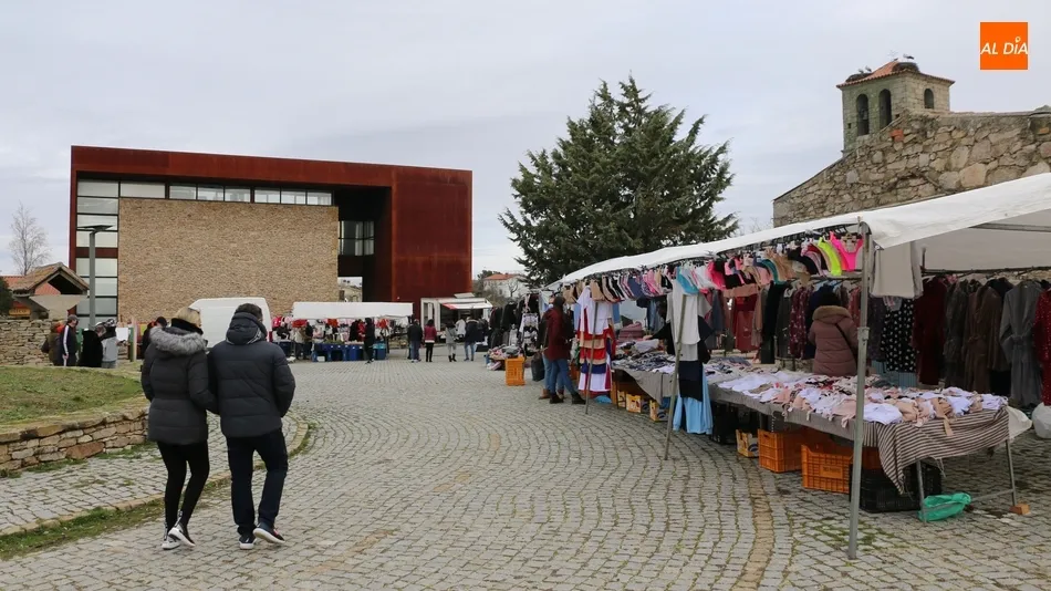 El mercadillo portugués de Trabanca es un complemento perfecto para pasar el domingo disfrutando de la naturaleza en las Arribes