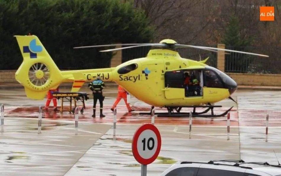Herido el conductor de una moto tras colisionar con un turismo en Navacepeda de Tormes