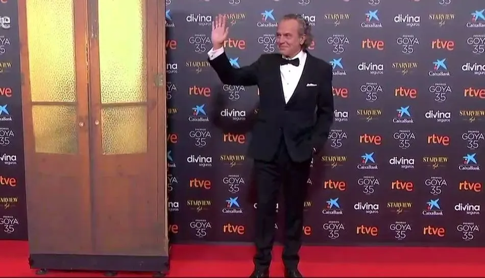 José Coronado en su llegada a la alfombra roja - TVE