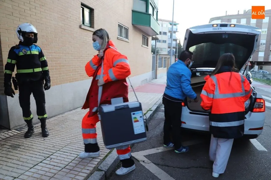 Uno de los equipos de vacunación frente al coronavirus en Salamanca. Foto de Lydia González