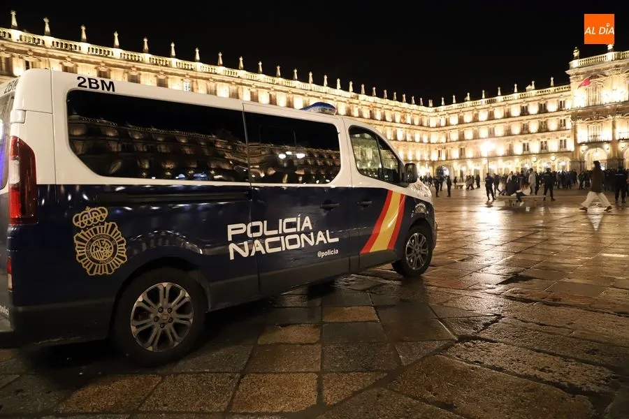 Presencia policial en la Plaza Mayor de Salamanca