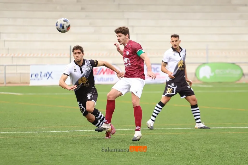 Amaro, ante la mirada de Marín y Acosta