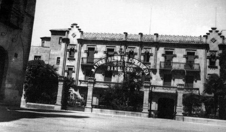 El Banco de Salamanca, en la plaza de los Bandos