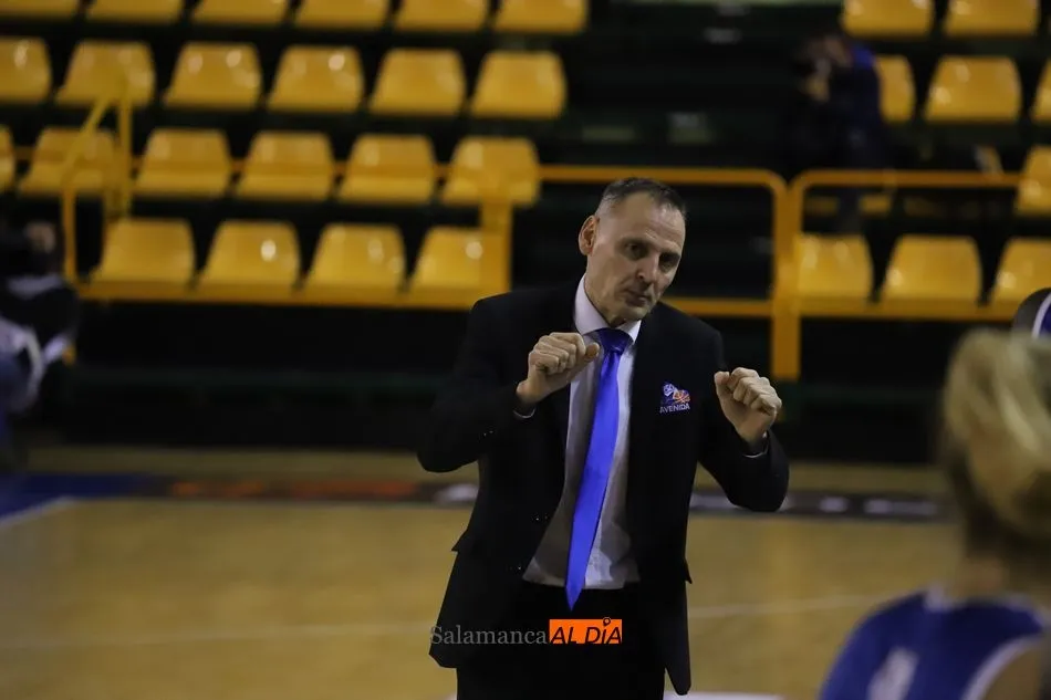 Roberto Íñiguez, durante un encuentro / Lydia González