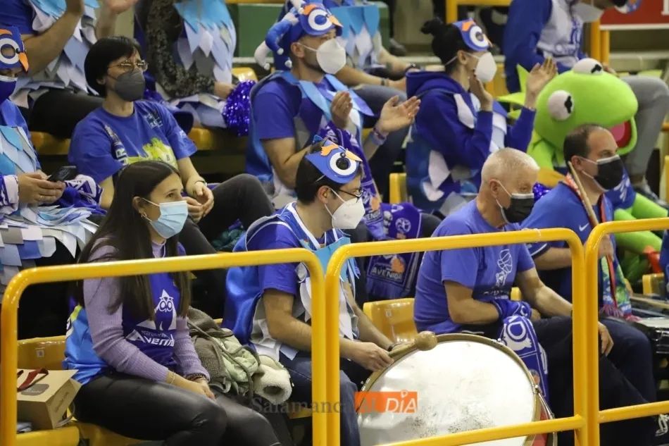 La Marea Azul, en pleno partido / Lydia González