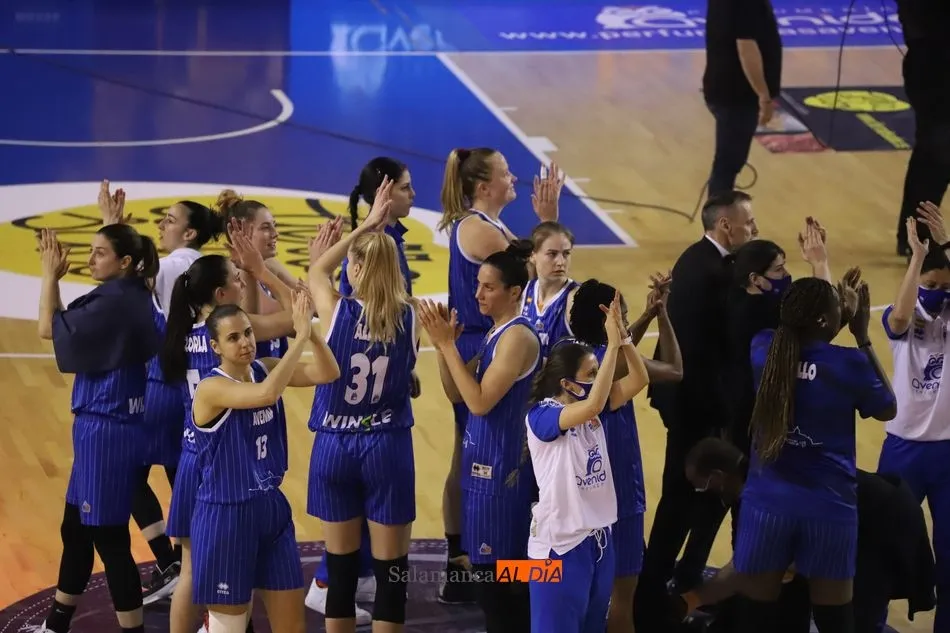 El Avenida agradece el apoyo a su afición tras la ida