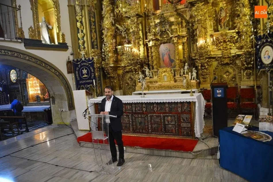 Fernando Castaño, concejal de Turismo, en un acto anterior en la iglesia de la Vera Cruz