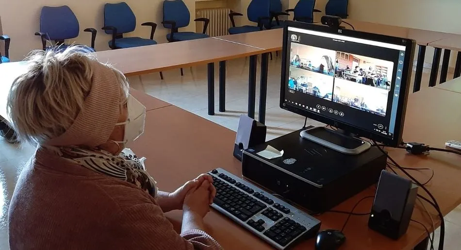 La subdelegada del Gobierno ha participado este jueves en la charla impartida online a los alumnos del Colegio San José