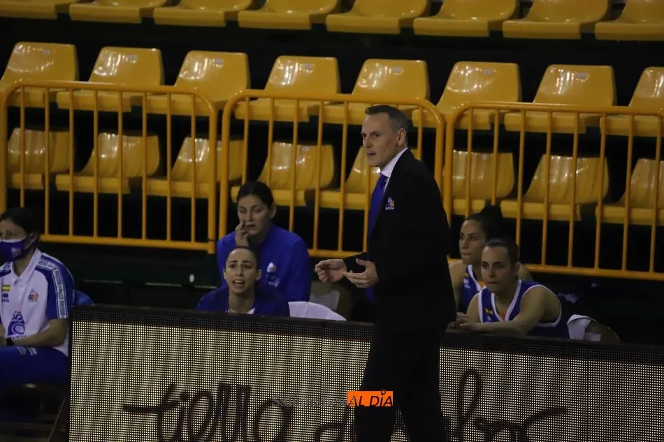 Íñiguez, durante el encuentro