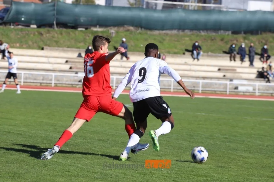 Una acción del partido / Lydia González