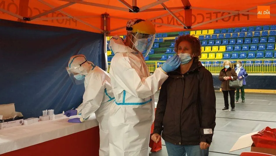 Tres fallecidos en el hospital y solo 7 nuevos casos en Salamanca en la última jornada