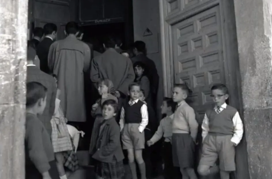 Una de las imágenes de la exposición Retratos de infancia en la España franquista, de Vicente Nieto Canedo