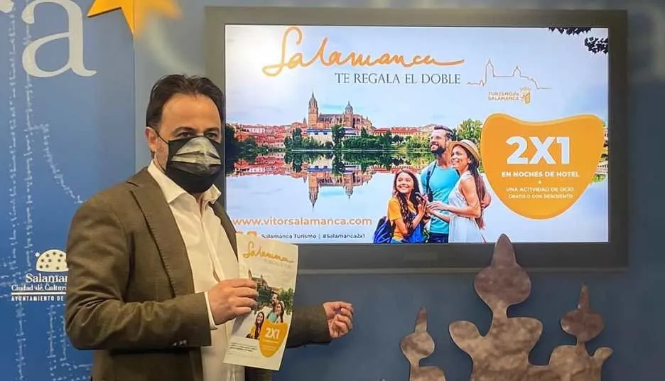 El concejal de Turismo, Fernando Castaño, ha presentado la imagen y el spot de la campaña ‘Salamanca 2x1’